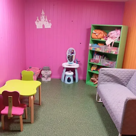 Maison Avec Piscine Privée, Proche Hébergement de vacances *