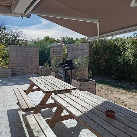 Maison Avec Piscine Privee, Proche * Avrillé
