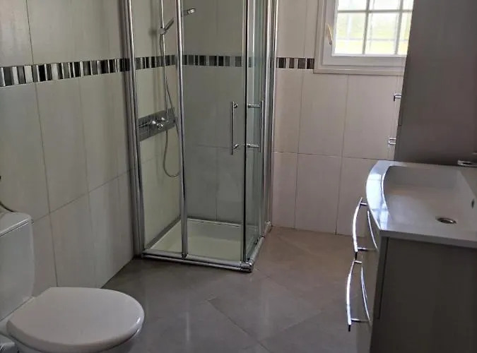 Holiday home Maison Avec Piscine Privee, Proche