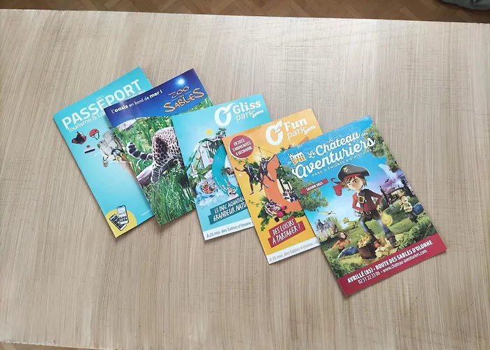 Maison Avec Piscine Privee, Proche Avrille (Vendee)